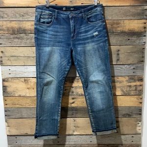 Kut from the Kloth distressed cropped jean (NWOT)